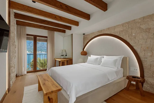5★ Boutique-Hotel und Luxusvilla in erster Meereslinie zum Verkauf – Kotor, Dobrota — photo 24